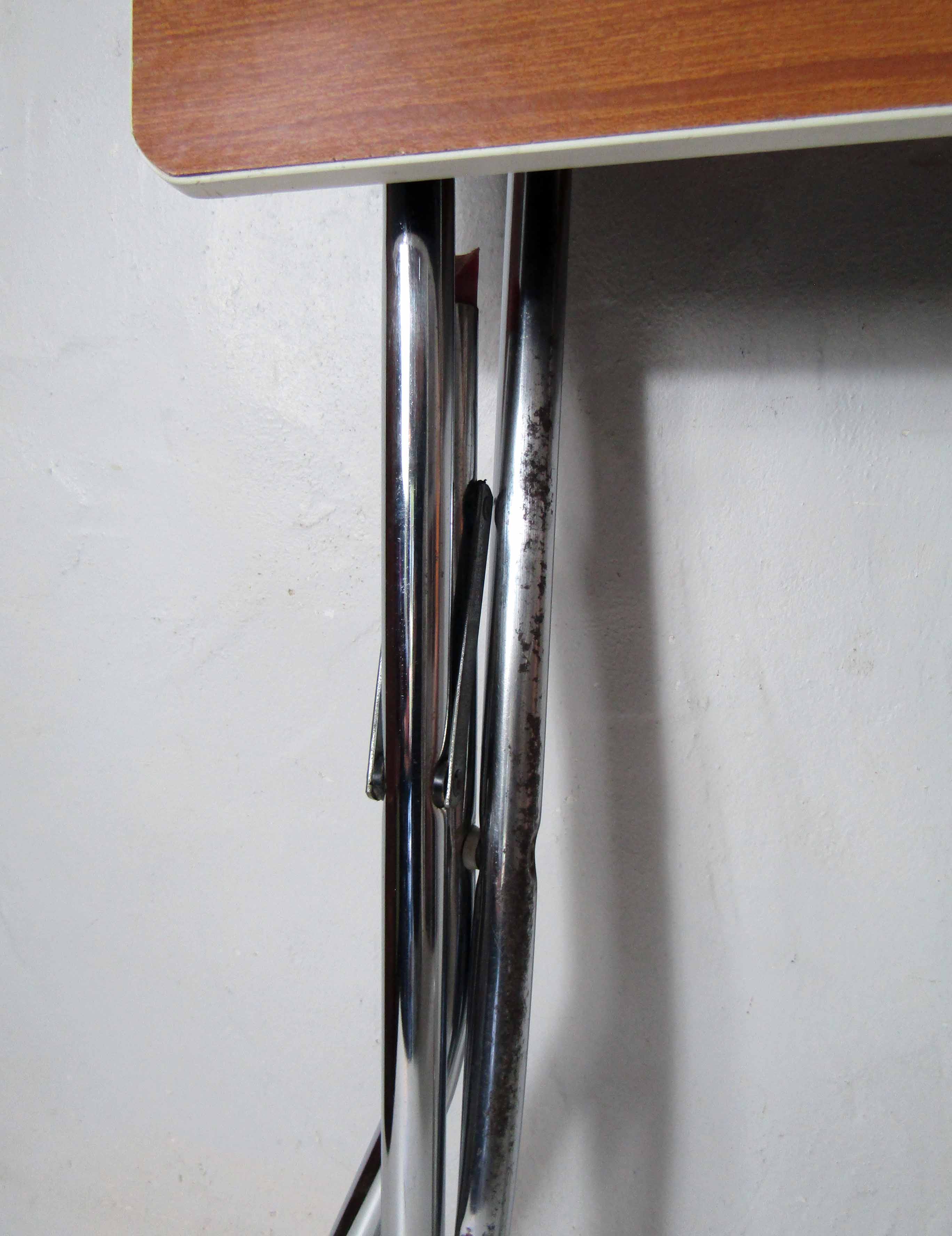 Former foldable gico desk for children chrome skai formica