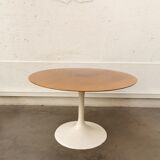 Round table tulip foot