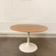Table ronde pied tulipe