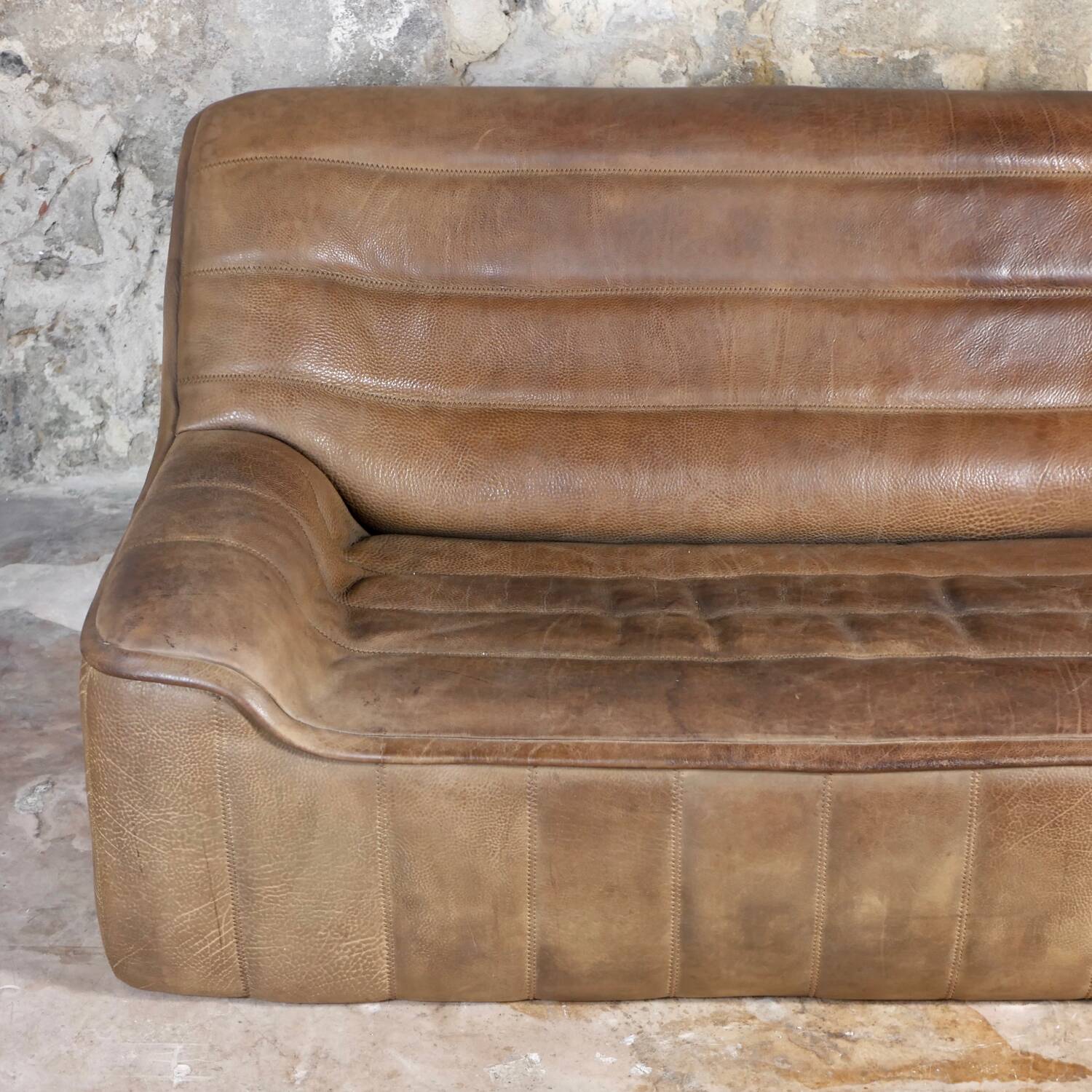 De Sede DS-84 sofa in taupe buffalo leather
