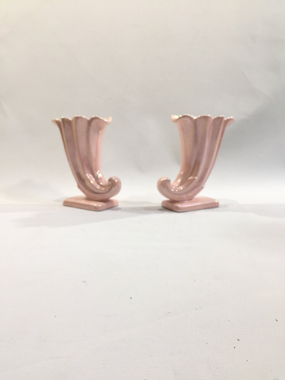 Paire de vases corne d'abondance