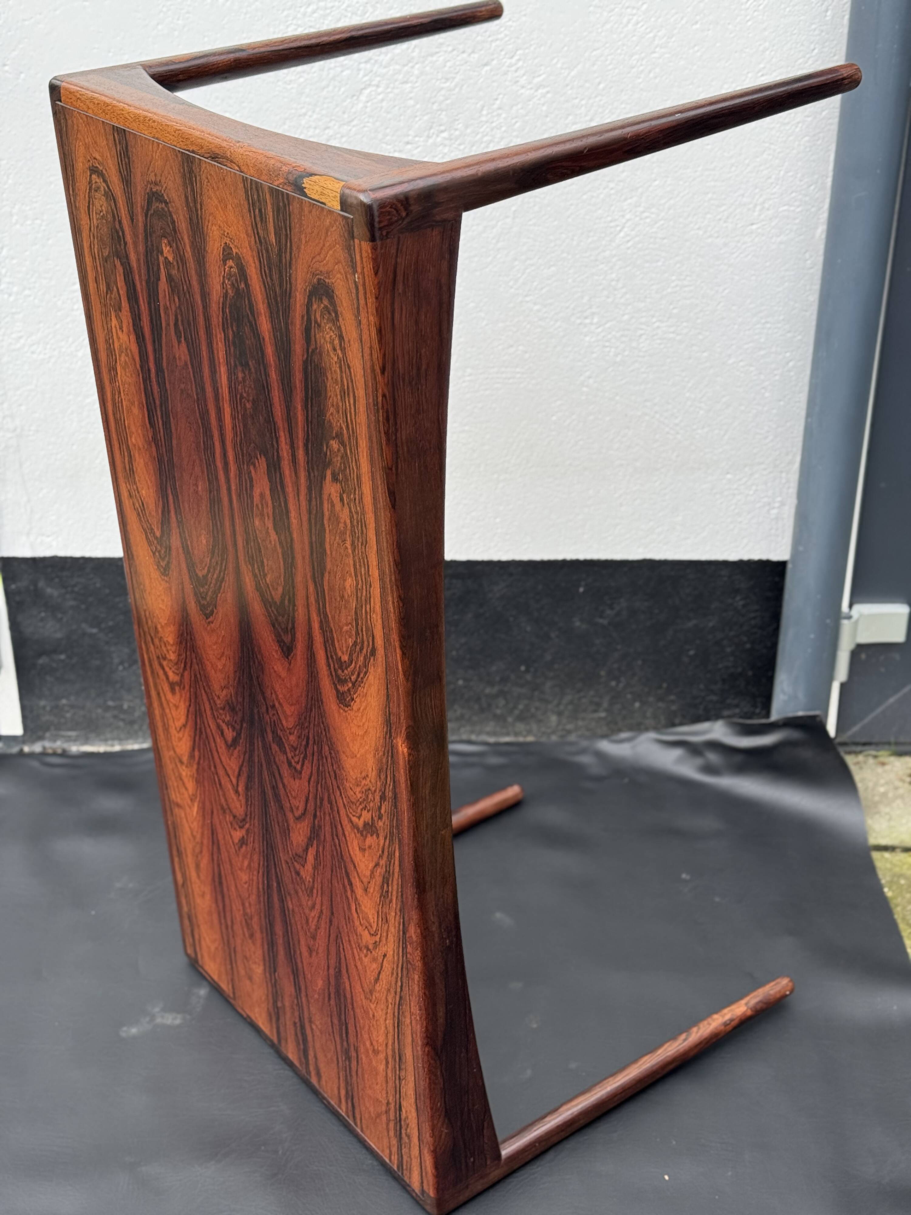 Modus Rio table in rosewood by Kristian Vedel