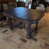 Table ancienne carrée extensible pieds sculptés à relooker / peindre
