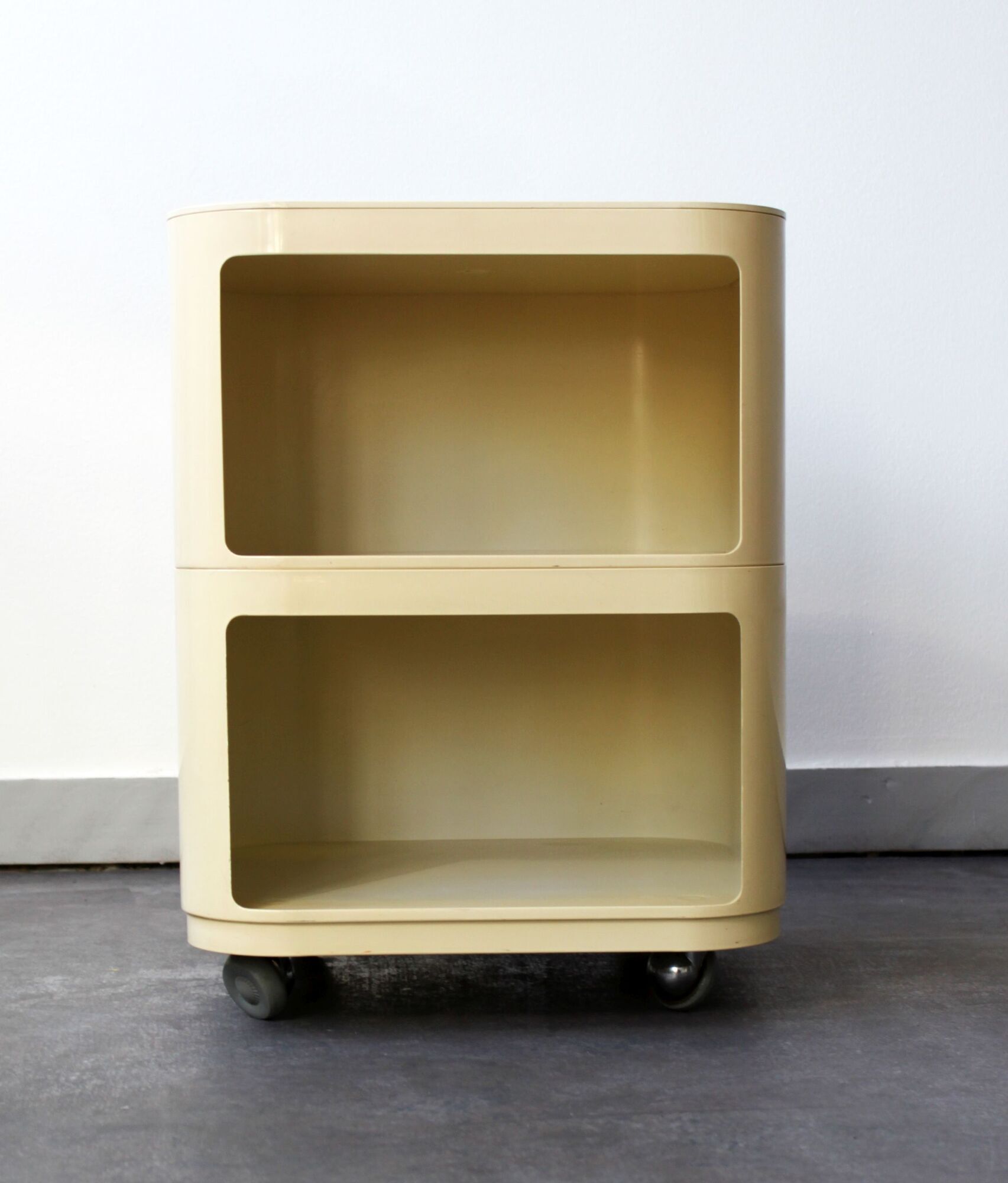Componibili caissons model KS 4970 by Anna Castelli Ferrieri for Kartell, 1967