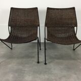 Paire de fauteuils en rotin et fil d'acier par Frederick Weinberg