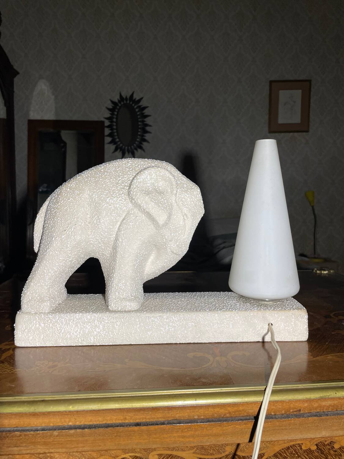 Art Deco Cubist Lamp – Primavera Workshop, Printemps. Vintage design with elephant