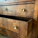Antique chest of drawers