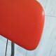 Chaise pivotante industrielle corail en skaï et piètement chromé, années 1950