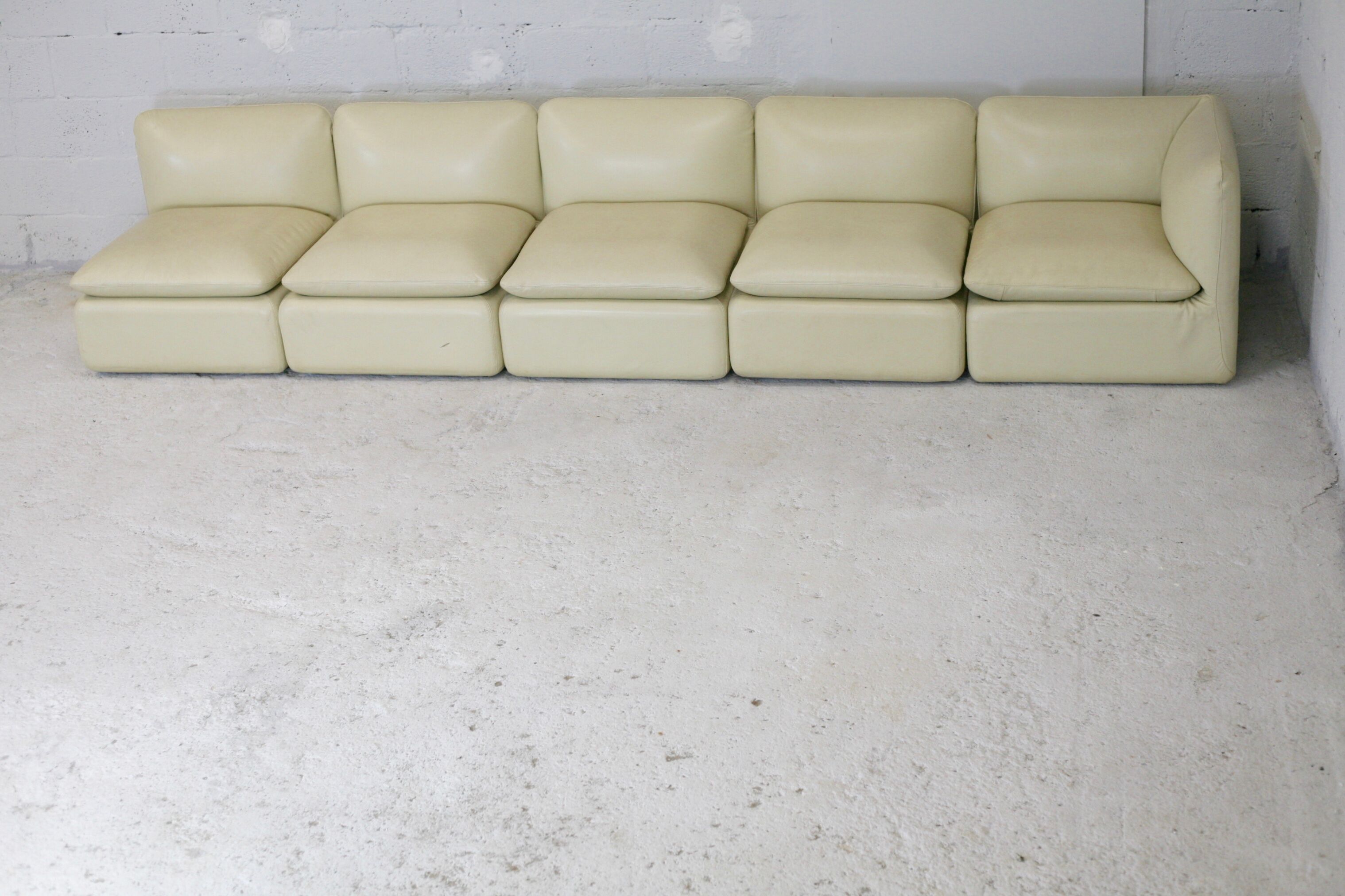 Set of 5 leather armchairs, France 80