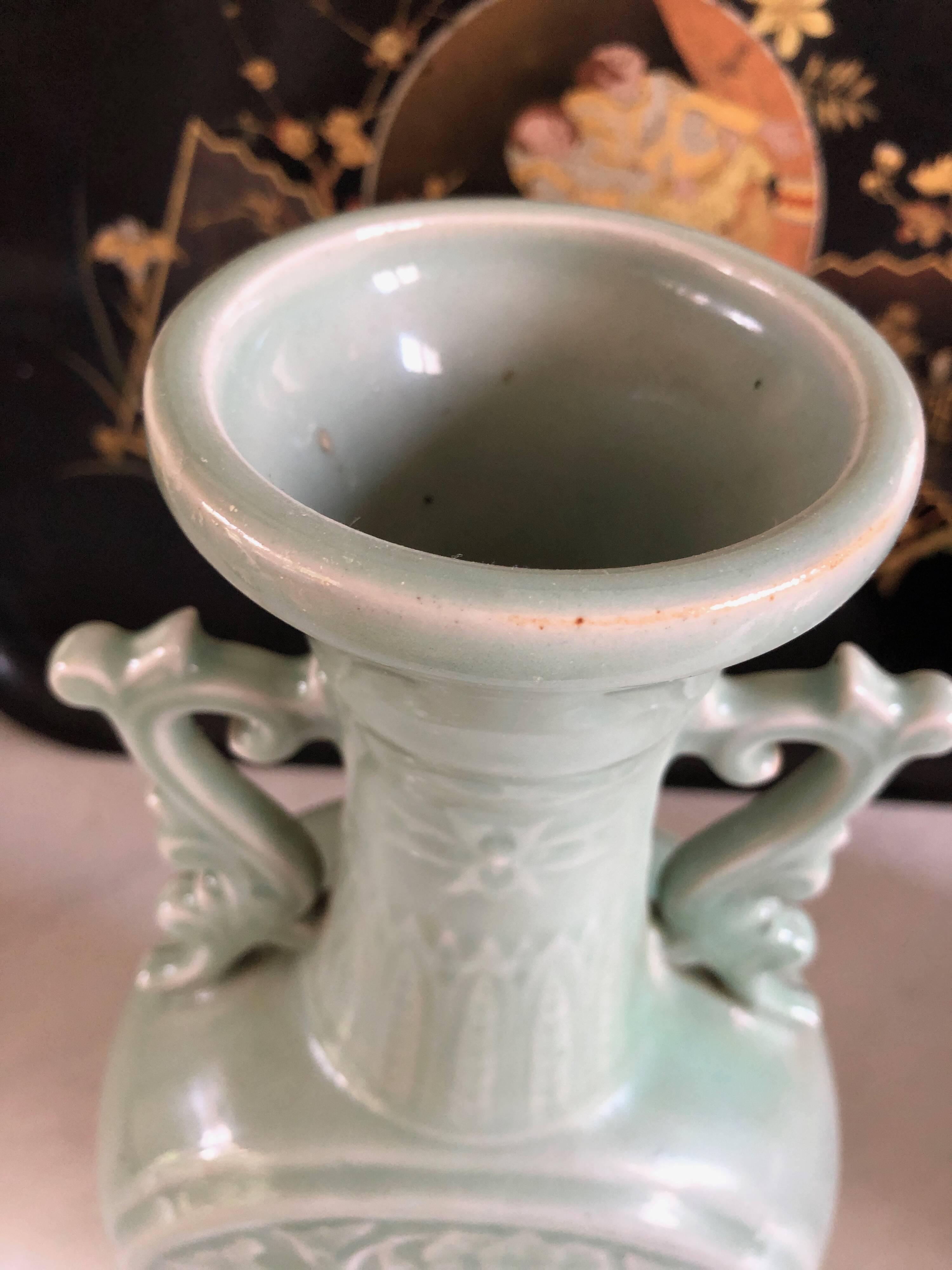 Bianhu Gourd Vase with handles Celadon porcelain/Relief decorations/China Qing dynasty late 19th century