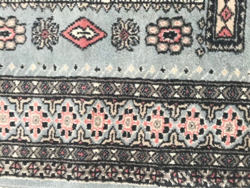 Pakistan is 125 X 190 CM hand vintage carpet