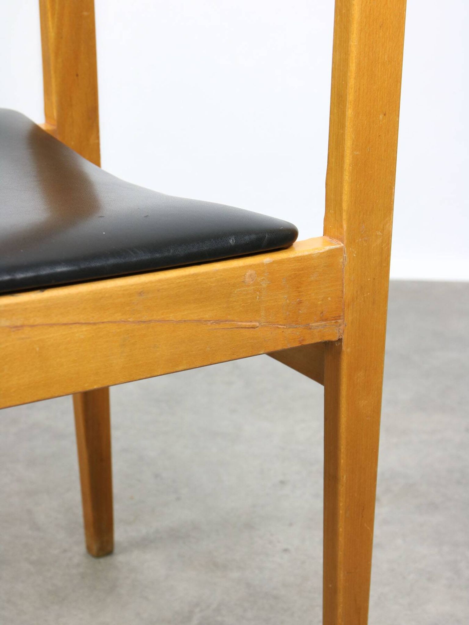 Vintage Chairs in style of Gio Ponti, 1970, set of 4