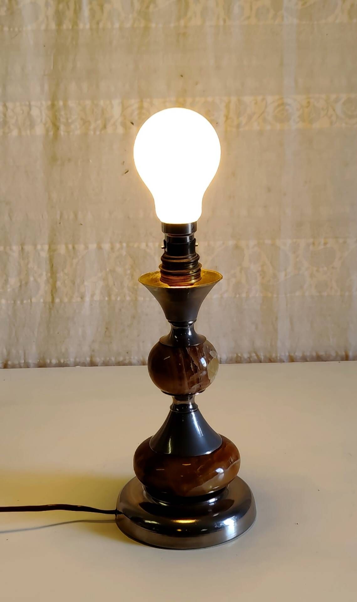 Table lamp base in onyx and chrome metal - 1970s