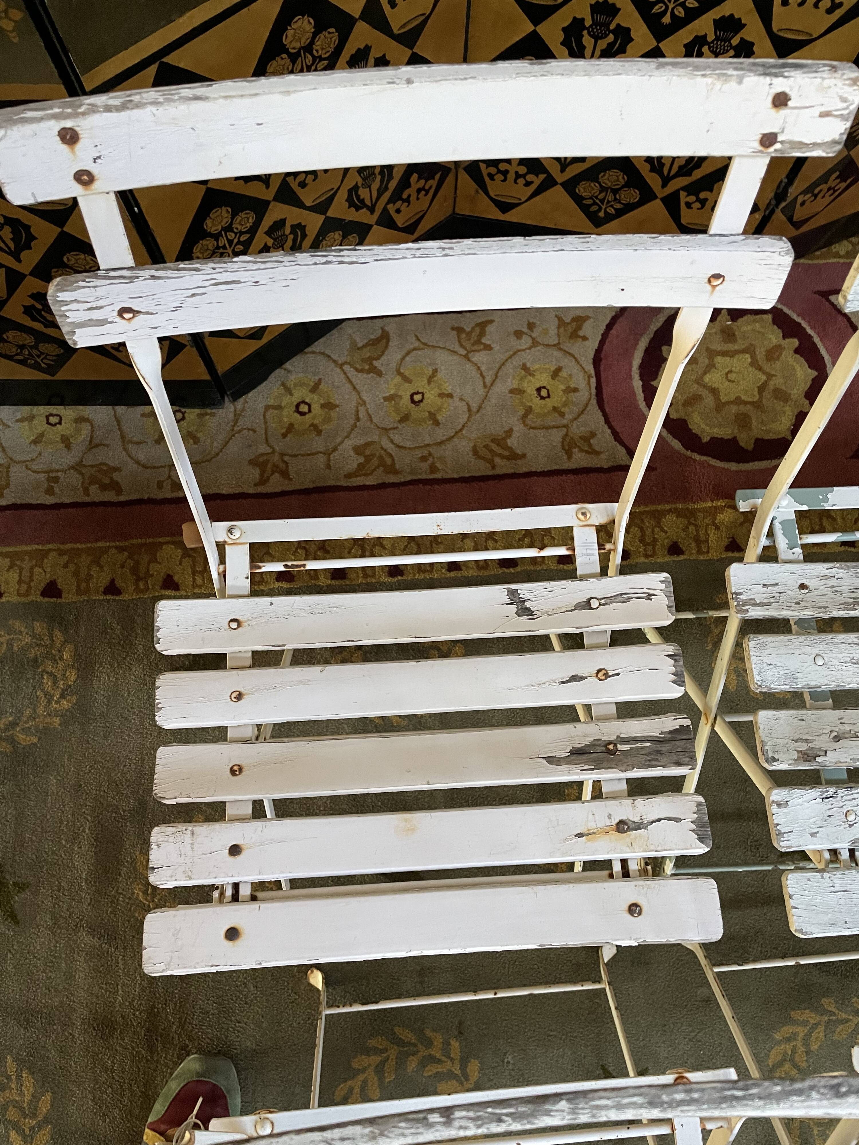 Suite de 6 chaises de jardin pliantes en lattes