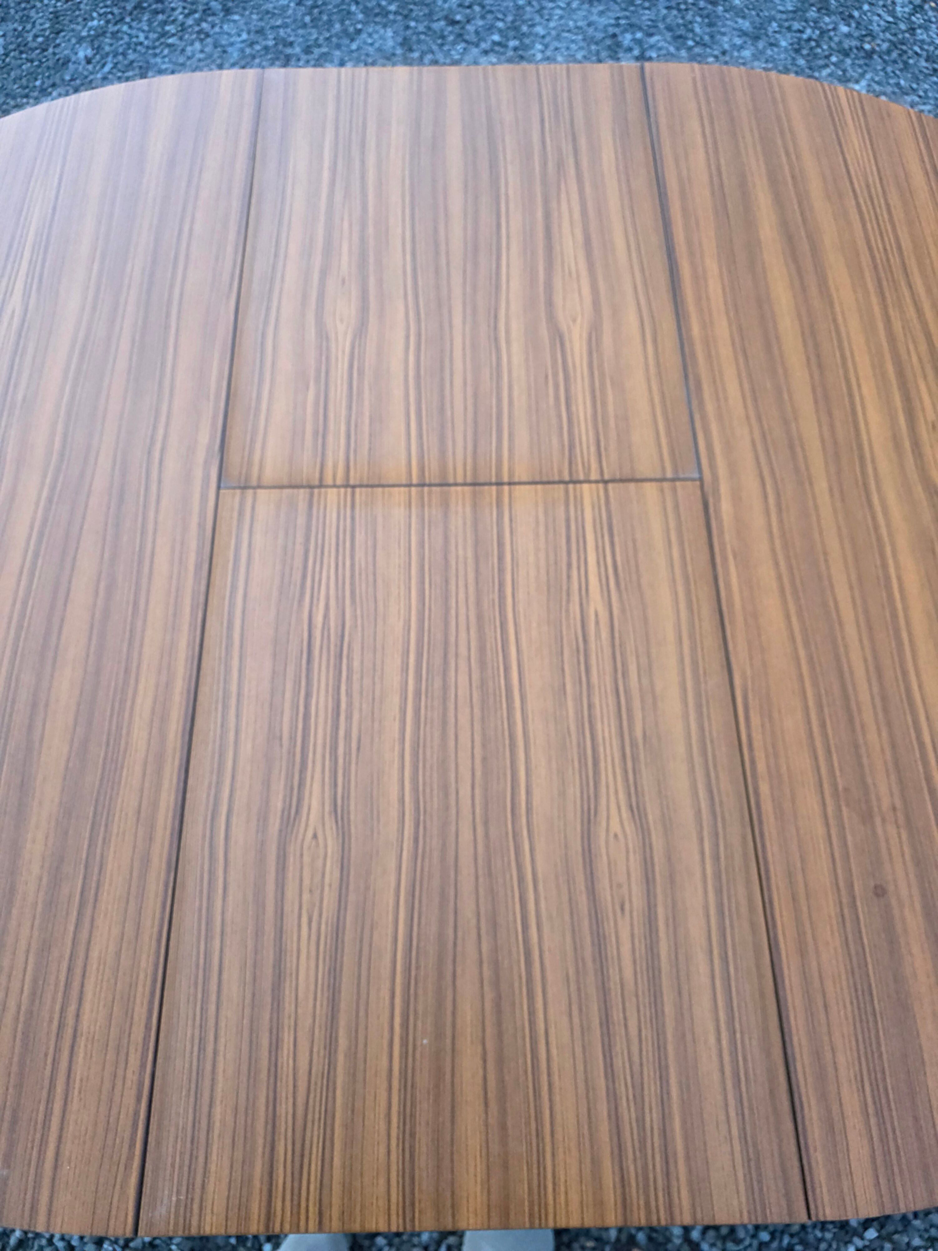 Table scandinave extensible en teck des années 60