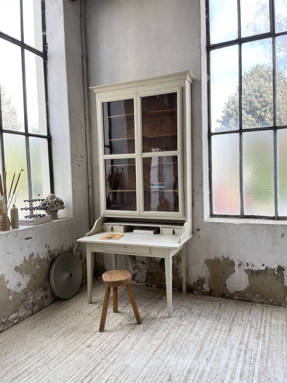 20th century showcase office