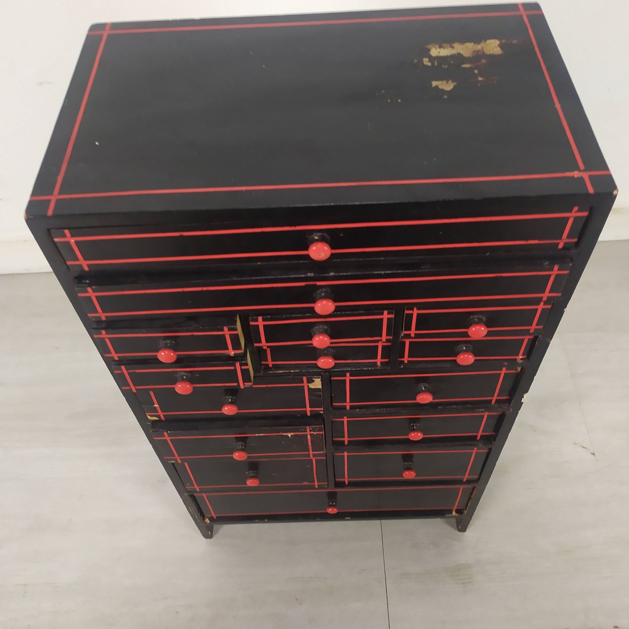Trade furniture with drawers