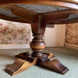 Round table in rustic and vintage wood and marble
