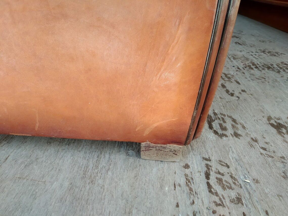 Moustache club sofa in leather, 40s