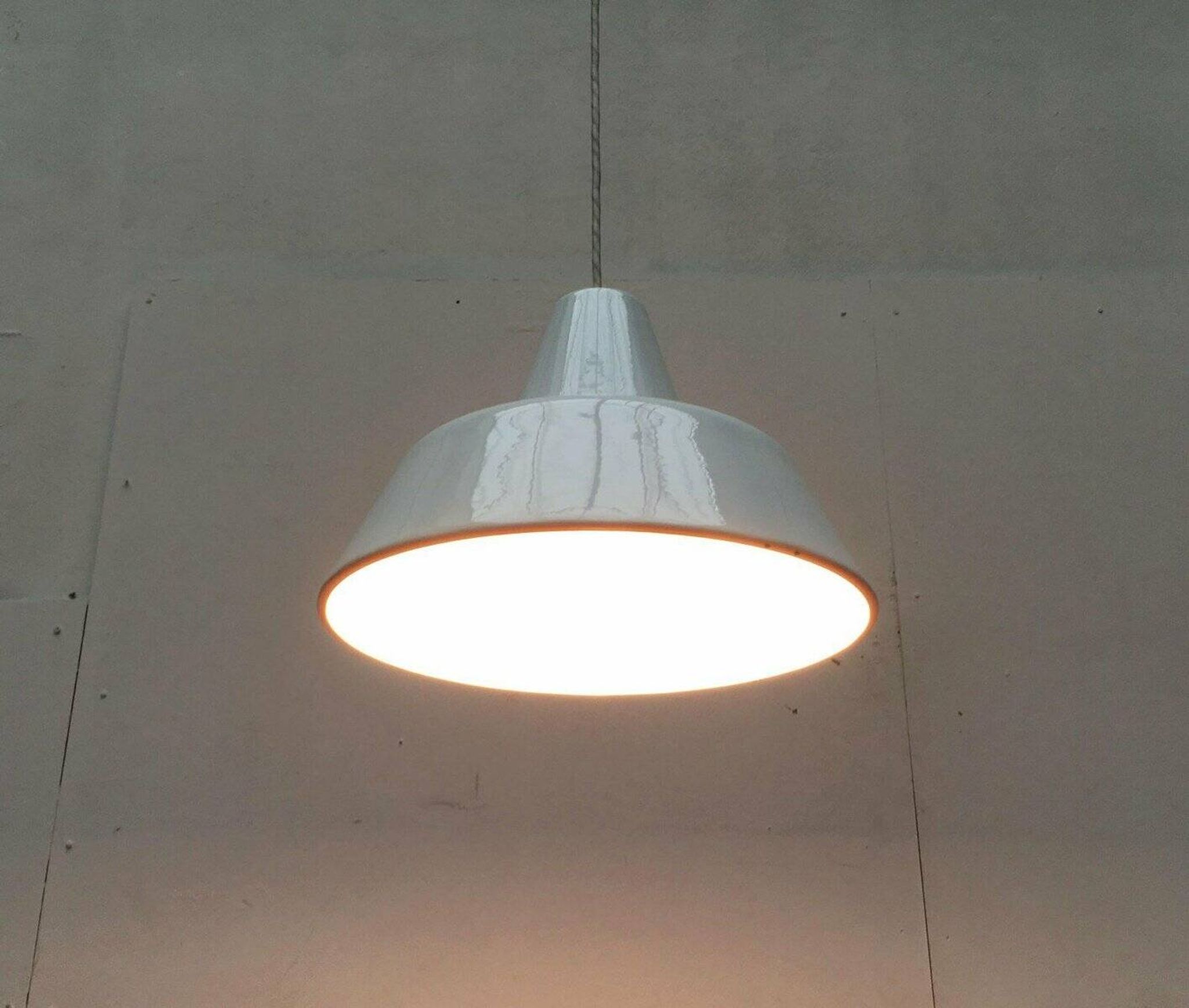 Modern Danish enamel pendant lamp from the mid-century by Louis Poulsen, 1960s.