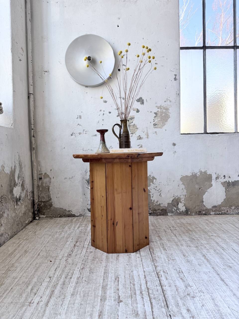 Hexagonal console table guéridon Regain pine 1970