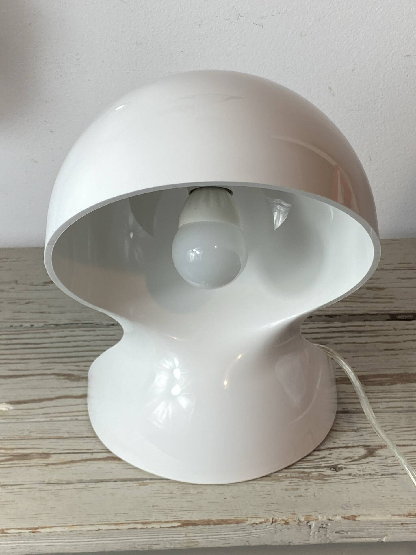 Dalu lamp by Artemide