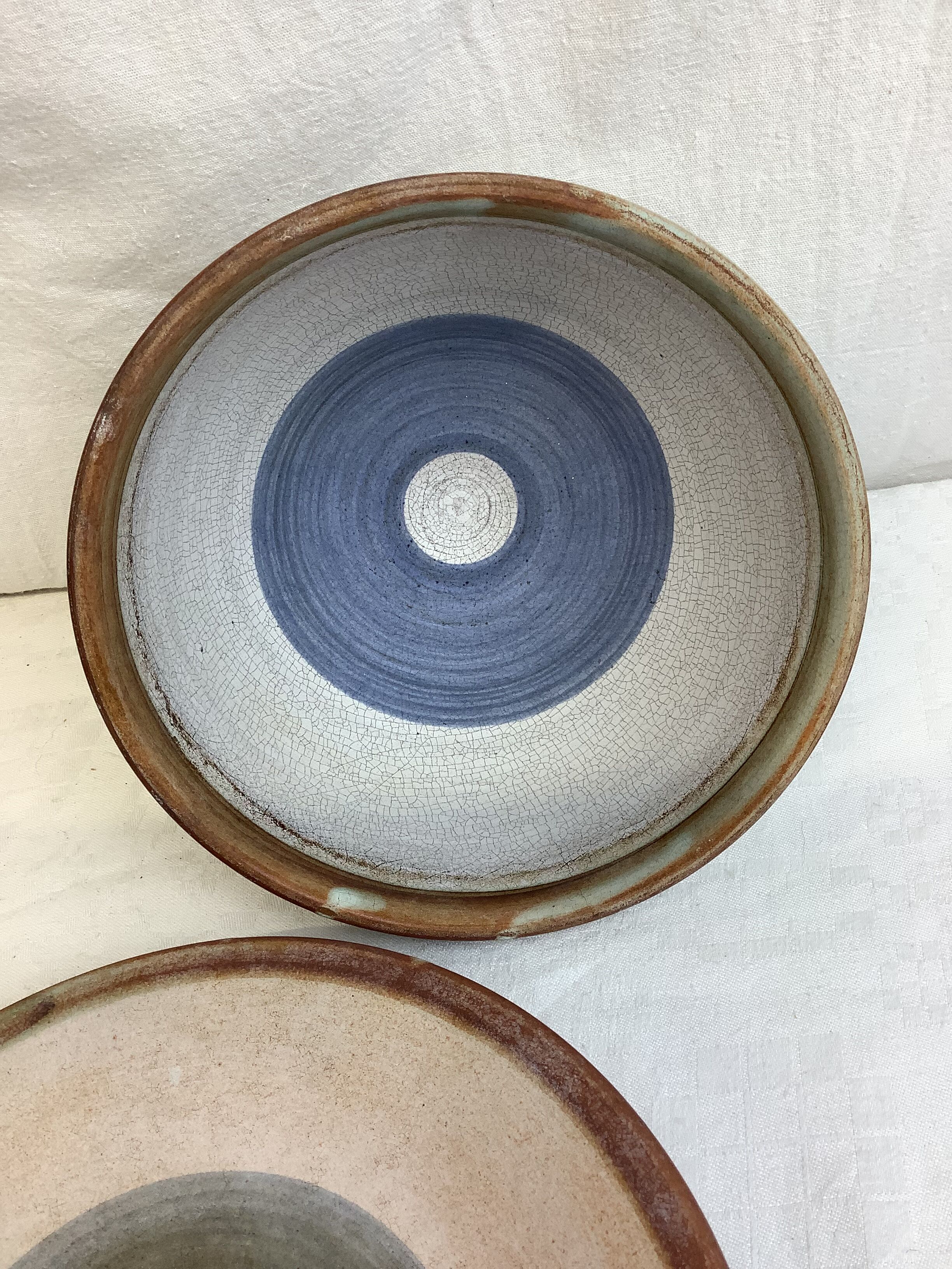 Duo of footed bowl and artisanal plate made in France Vallauris