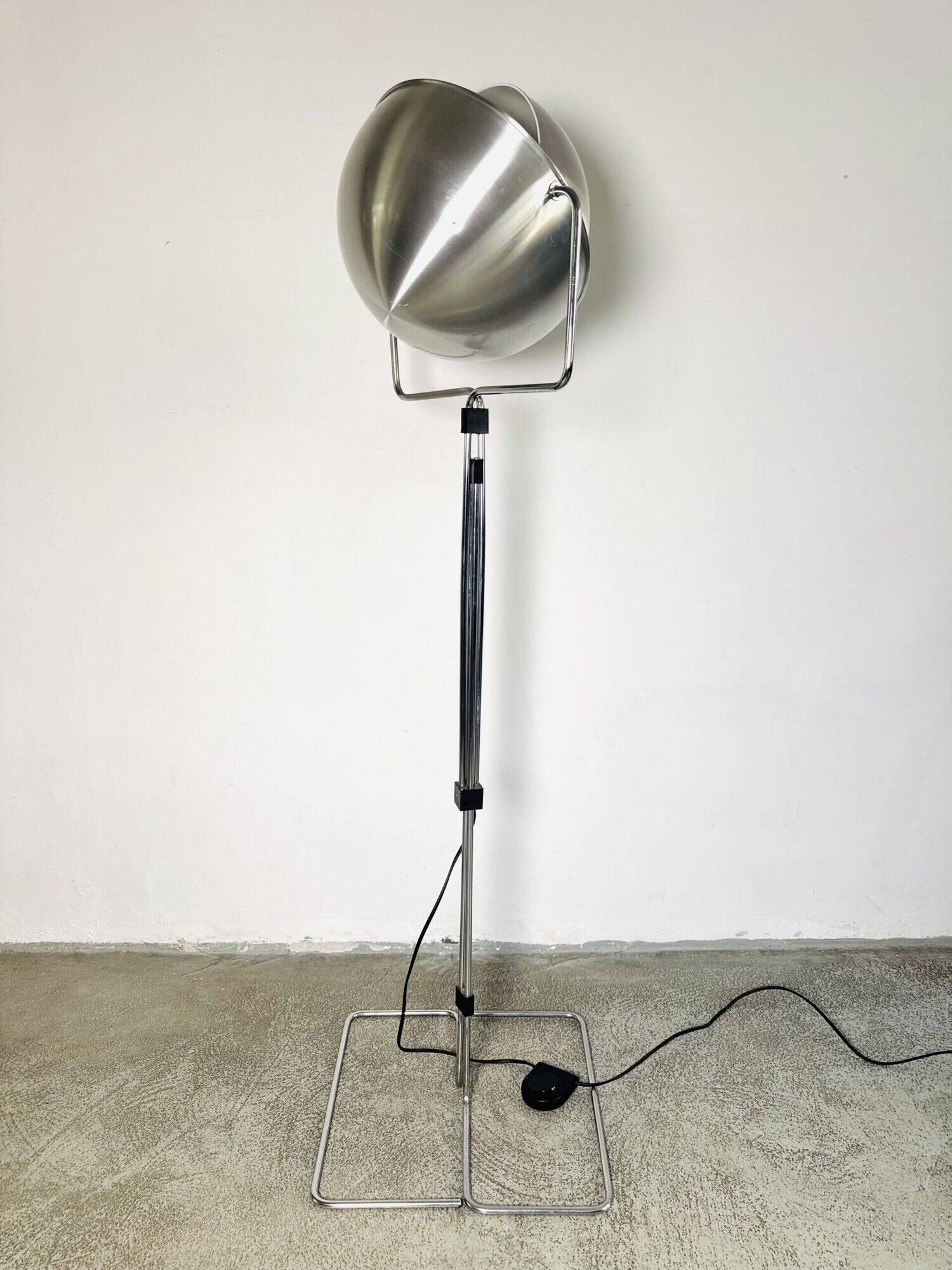 D2017 'Eclipse' Floor Lamp By Evert Jelles For Raak Amsterdam, The Netherlands 1960S