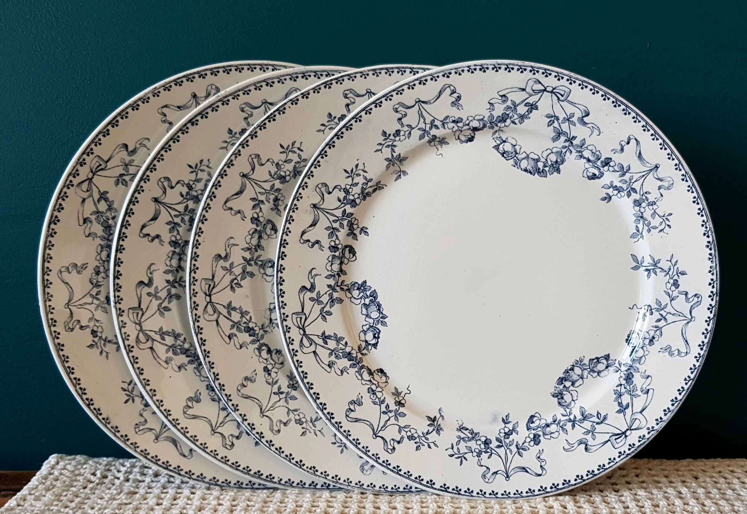 Set of 4 flat plates Model Mozart Sarreguemines