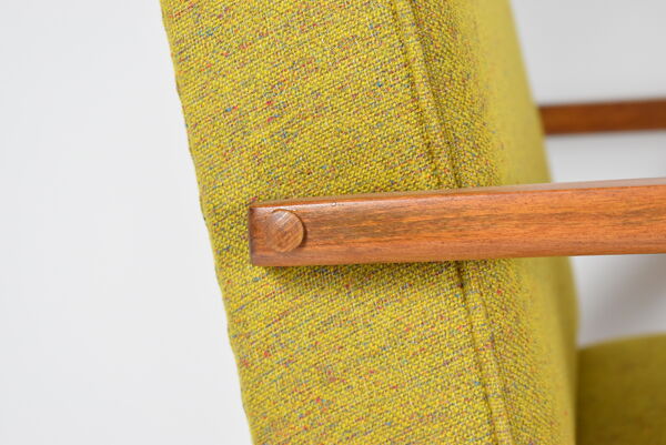 Fauteuil des années 60 Compas, restauré, moutard jaune