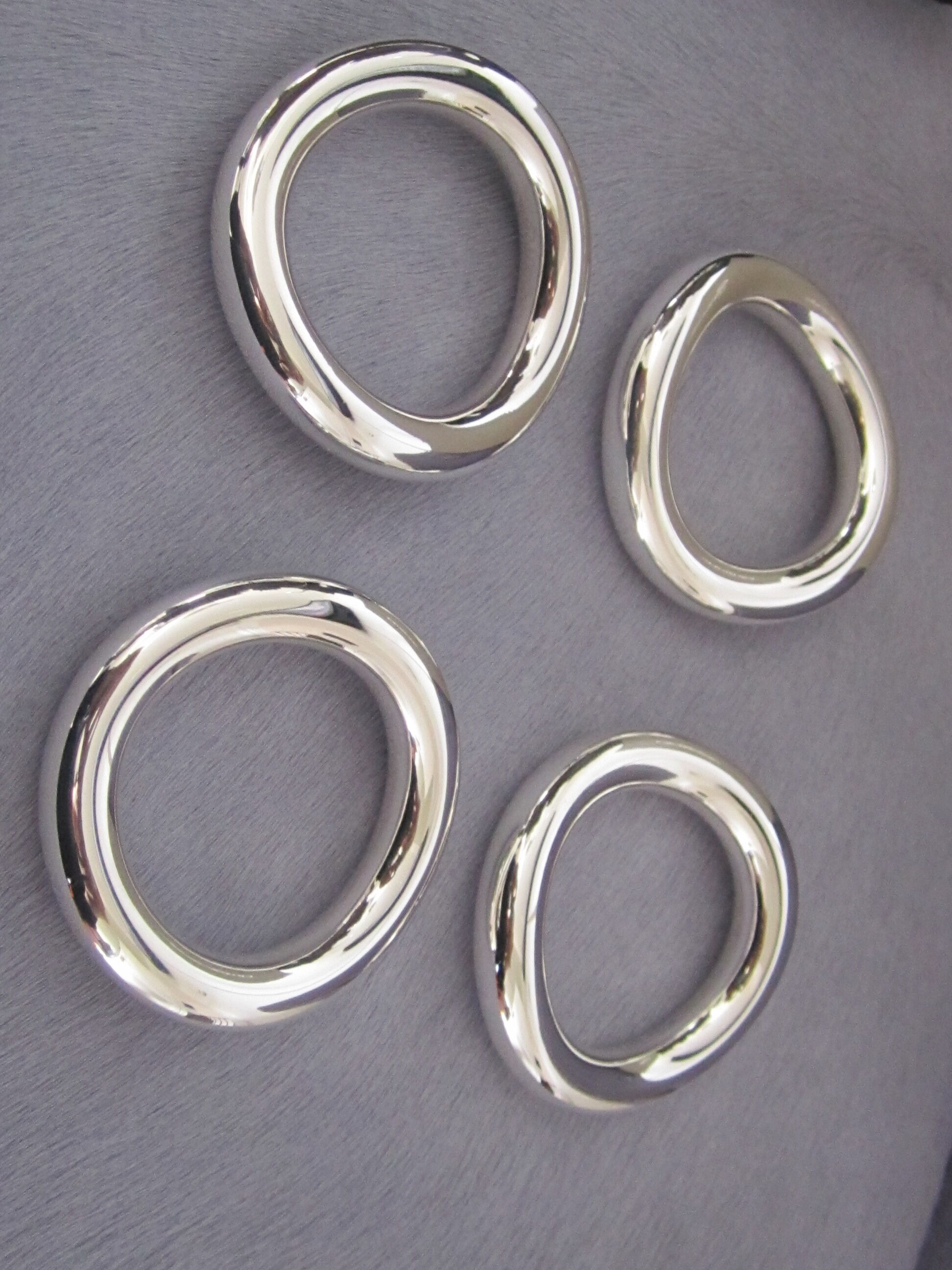 4 christofle silver metal vertigo knife holders