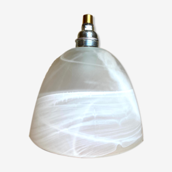 Opaline suspension