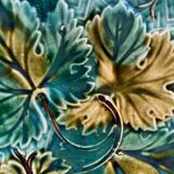 5 plates in vine leaf slip, late 19th century