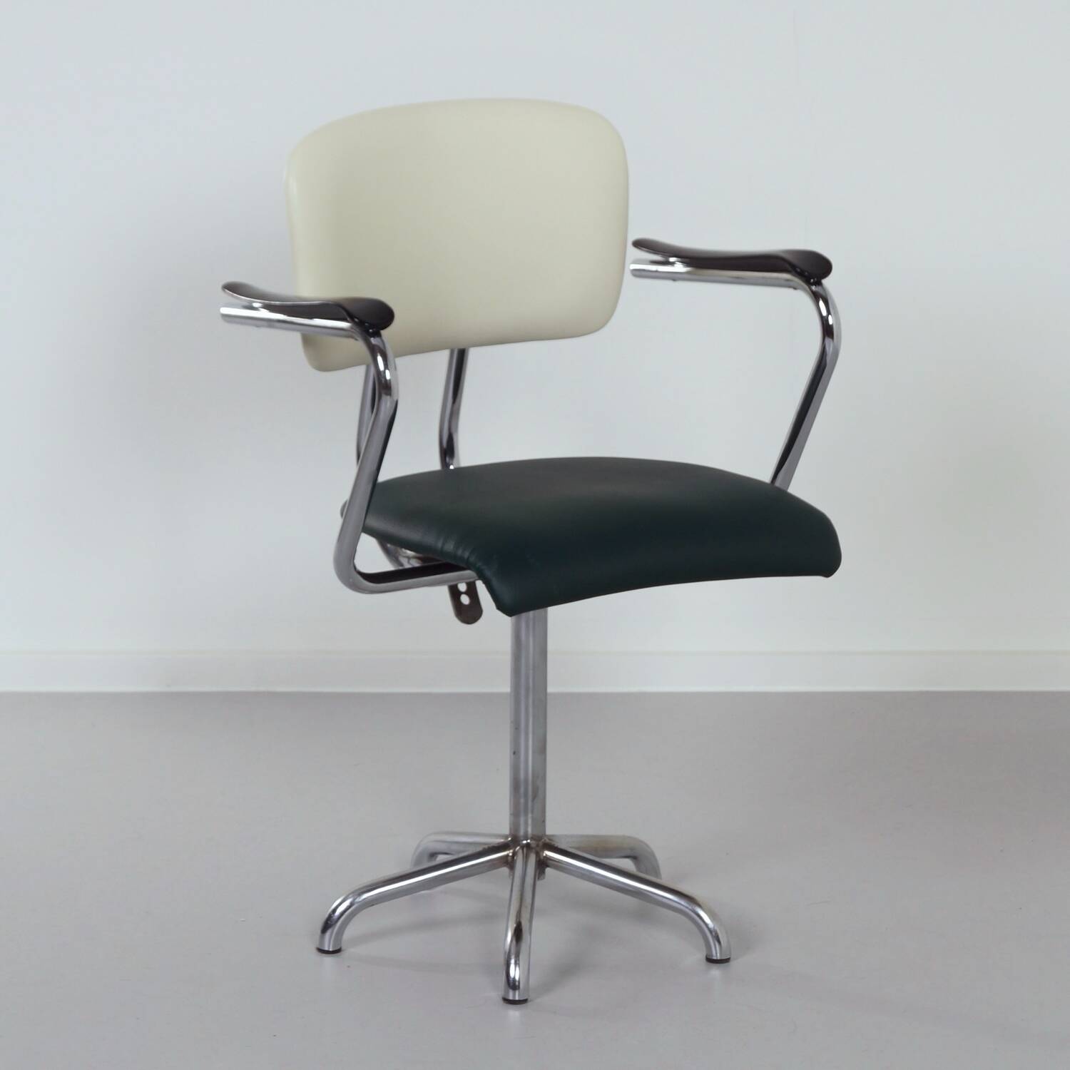 Industrial office chair with armrests by toon de wit for de wit, 1950s | gr