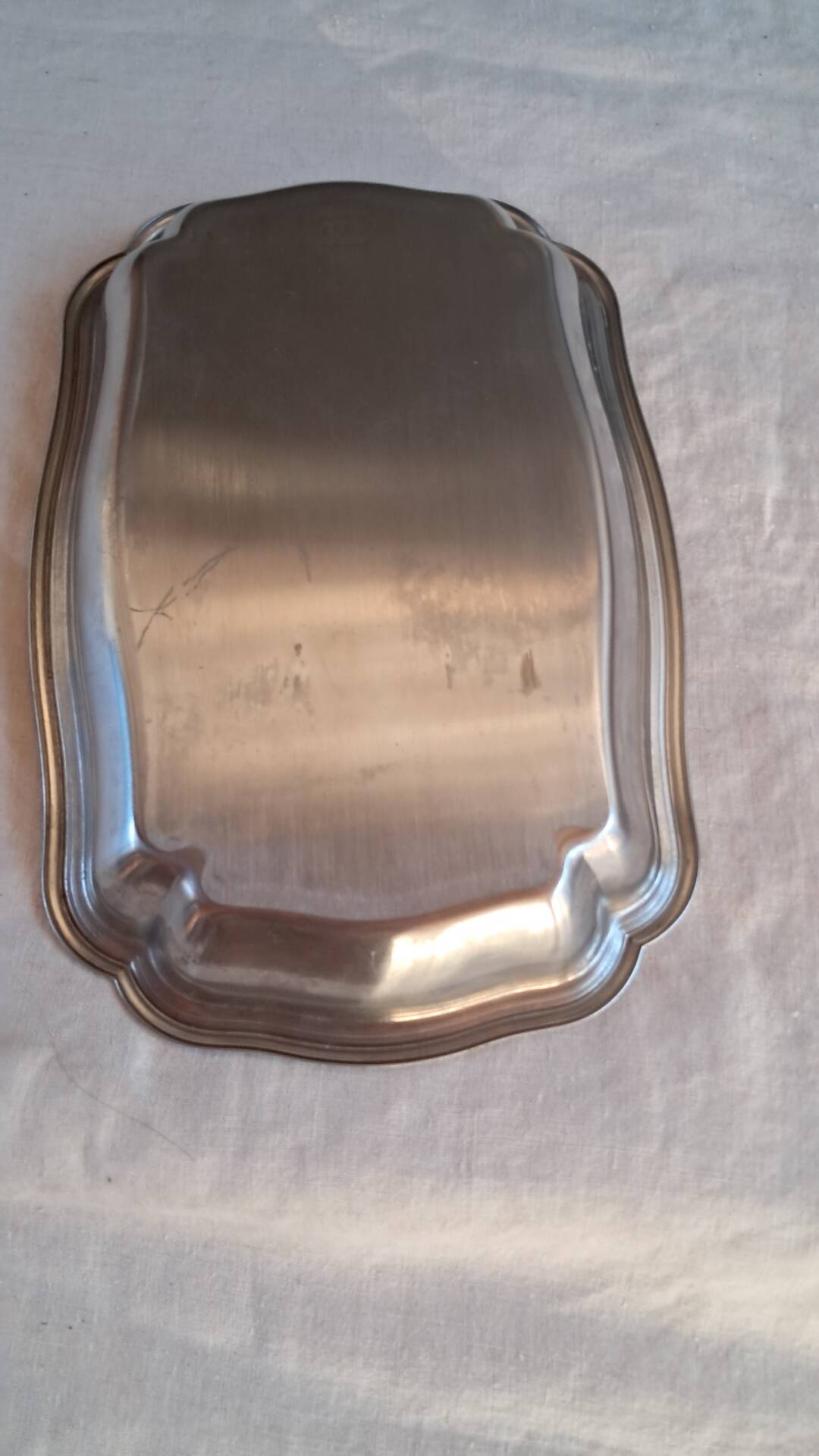 Rectangular scalloped service platter in stainless steel – Jean Couzon Silversmith