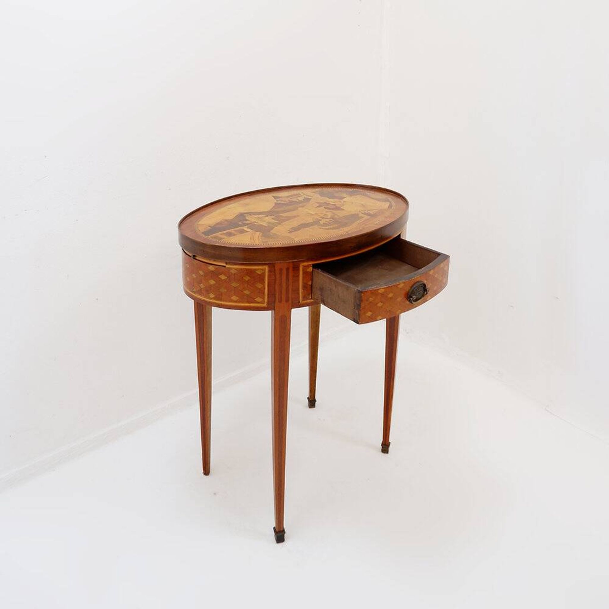 Table bouillotte style Louis XVI, France, 1800s