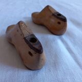 Pair of 2 children's shoe trees, handmade work, light wood, size 22