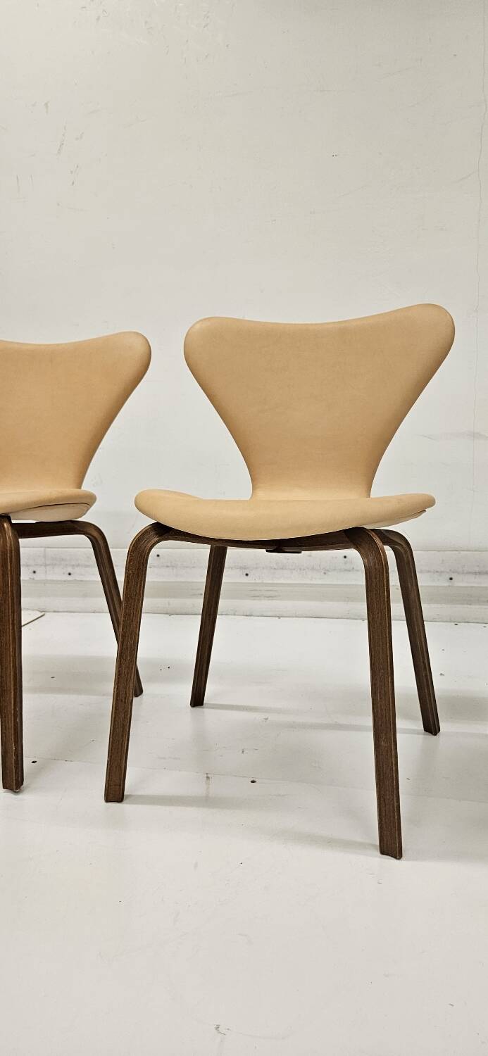 Ensemble Arne Jacobsen Seven chaise grand prix Fritz Hansen