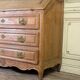 Commode secrétaire en chêne clair, XVIIIeme siècle