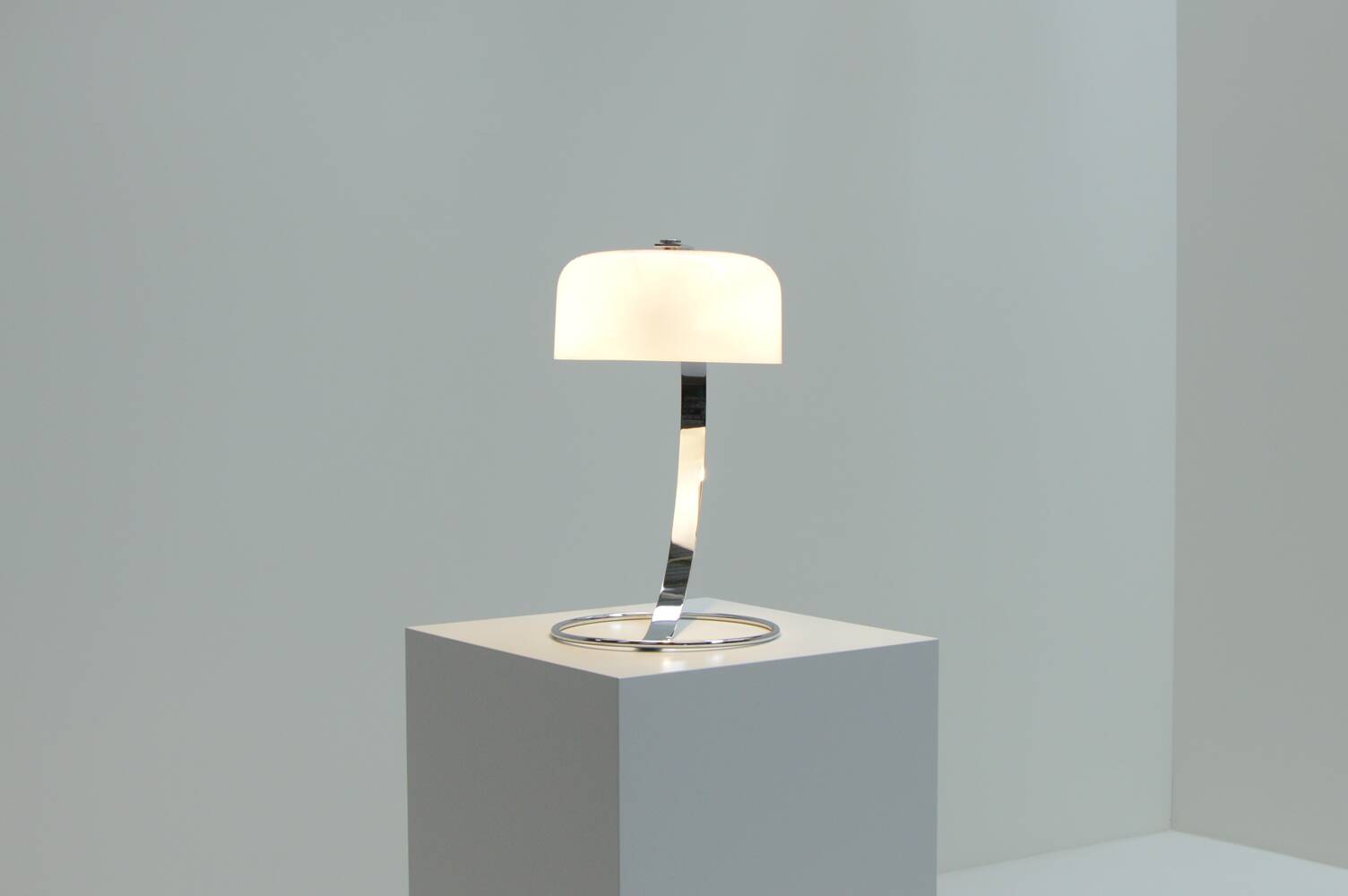 tropic table lamp by Raak design team for Raak Amsterdam, 1970s Netherlands