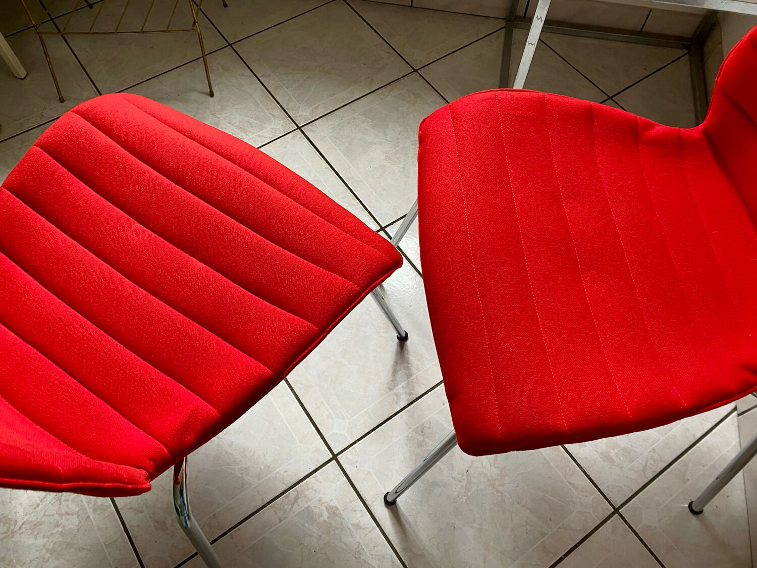Pair of Mauï soft kartell red chair design Vico Magistretti