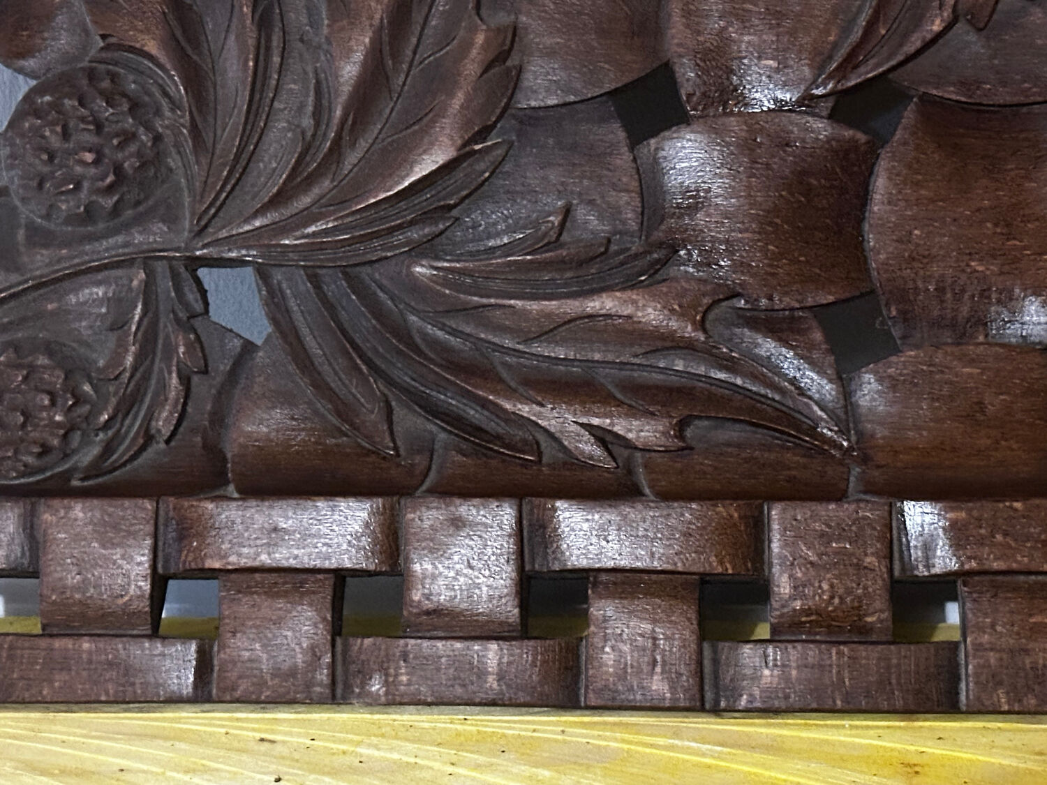 Grand Plateau/ Vintage 1950s Ashtray in Carved Wood