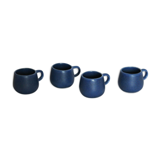 4 blue ceramic cups