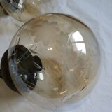 2 suspensions globe boule en verre soufflé ciselé ambré