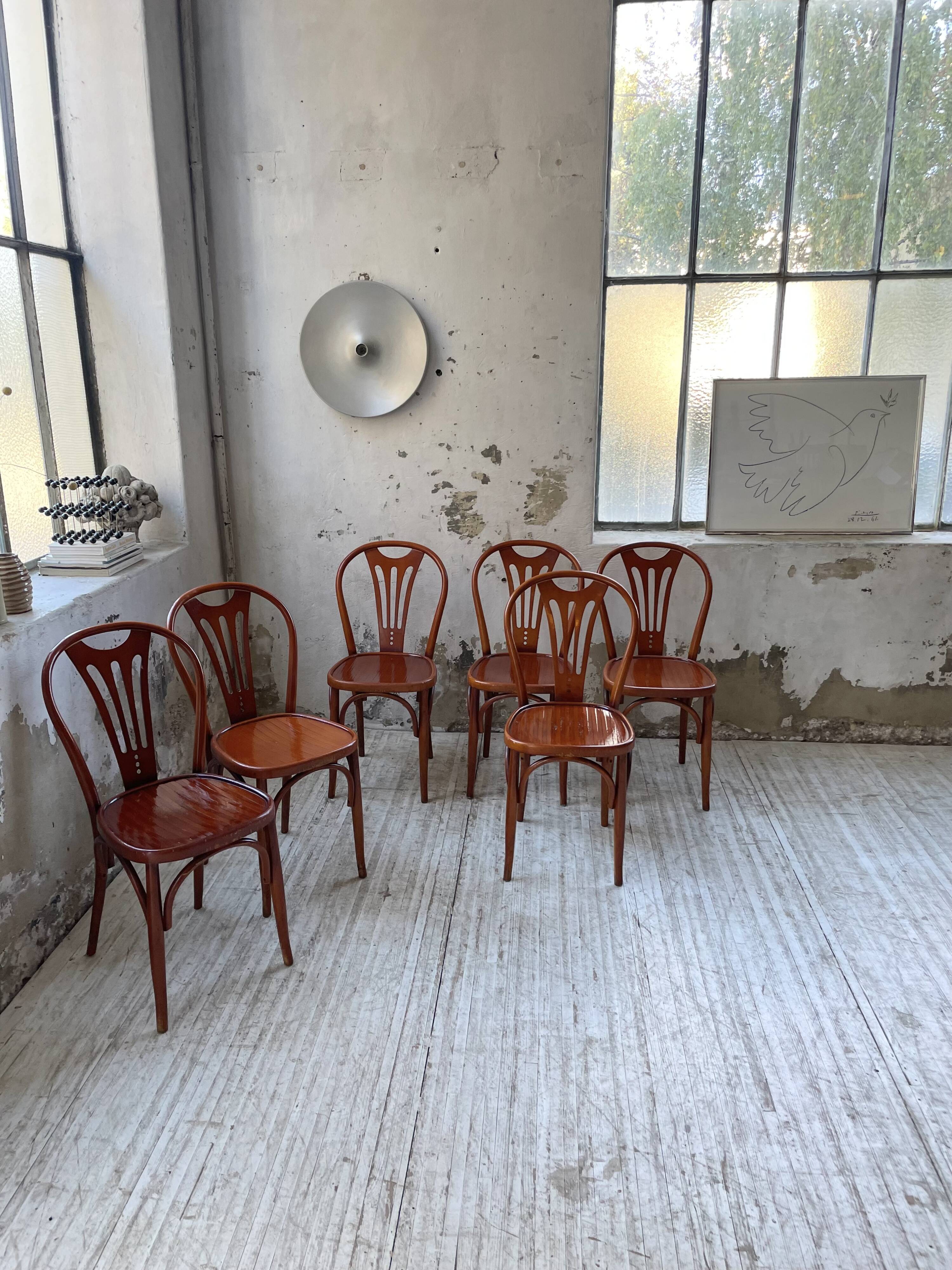 6 bistro chairs