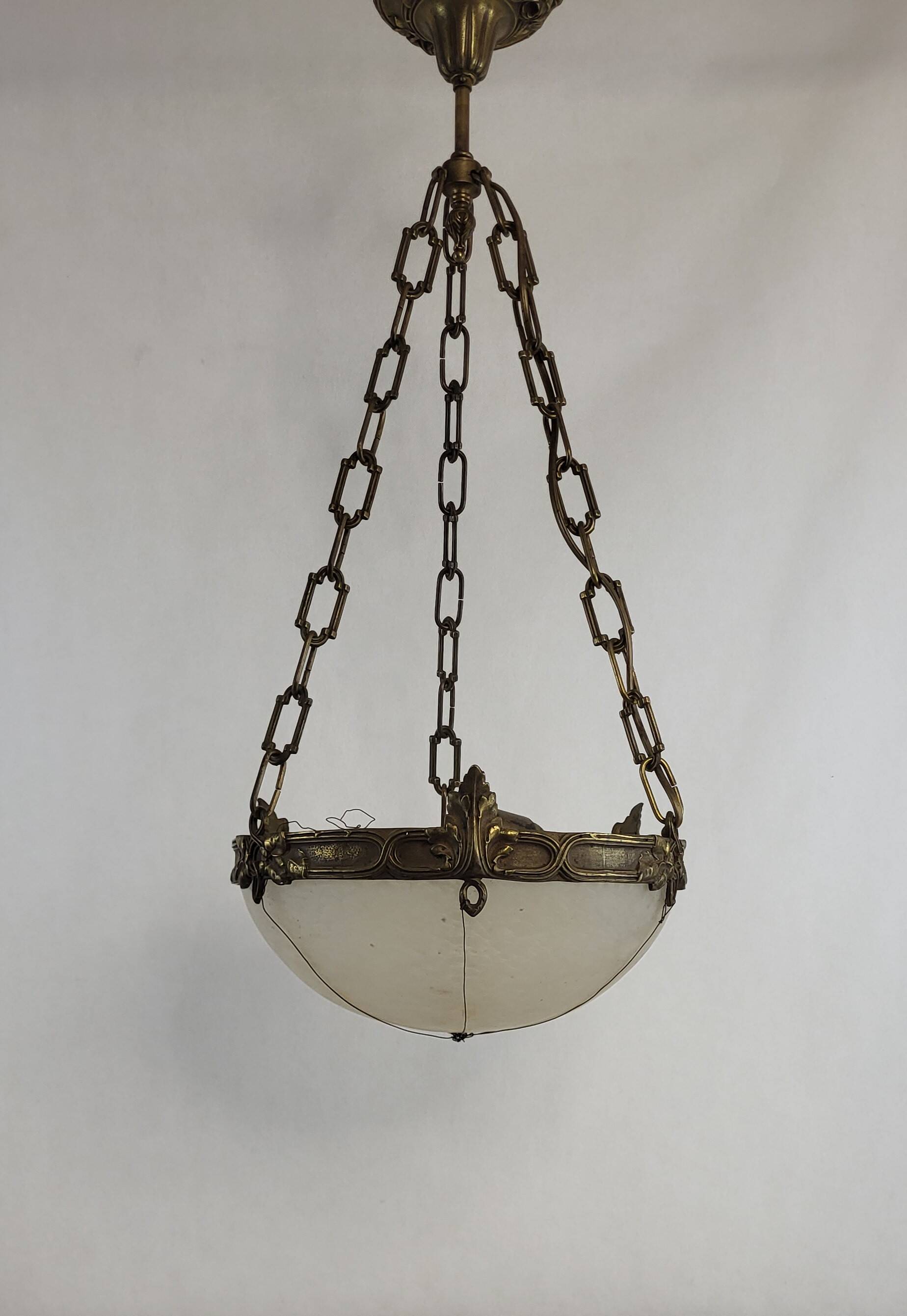 Art Deco pendant light in gilded brass and Clichy glass