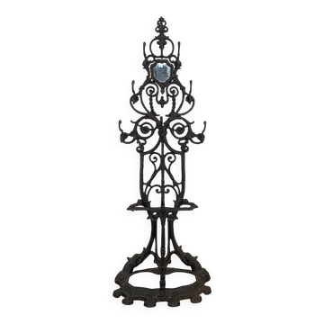 Cast iron coat rack for the cloakroom.