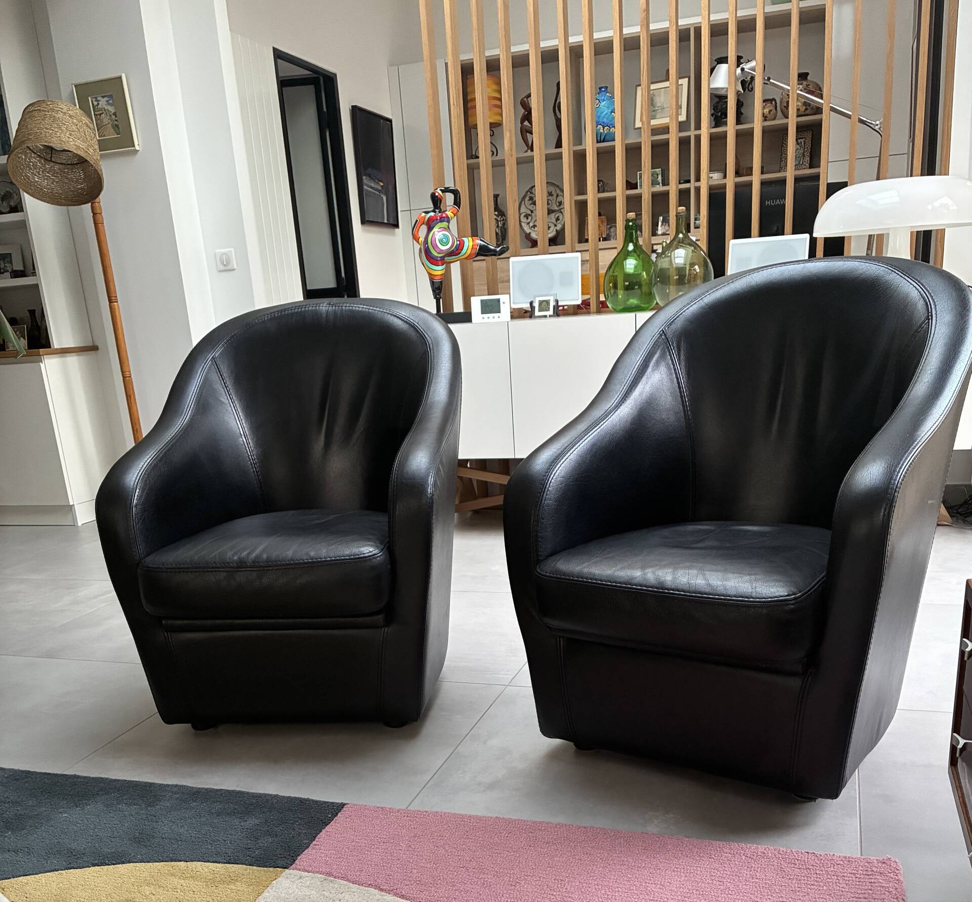Paire fauteuil cabriolet cuir noir 1990