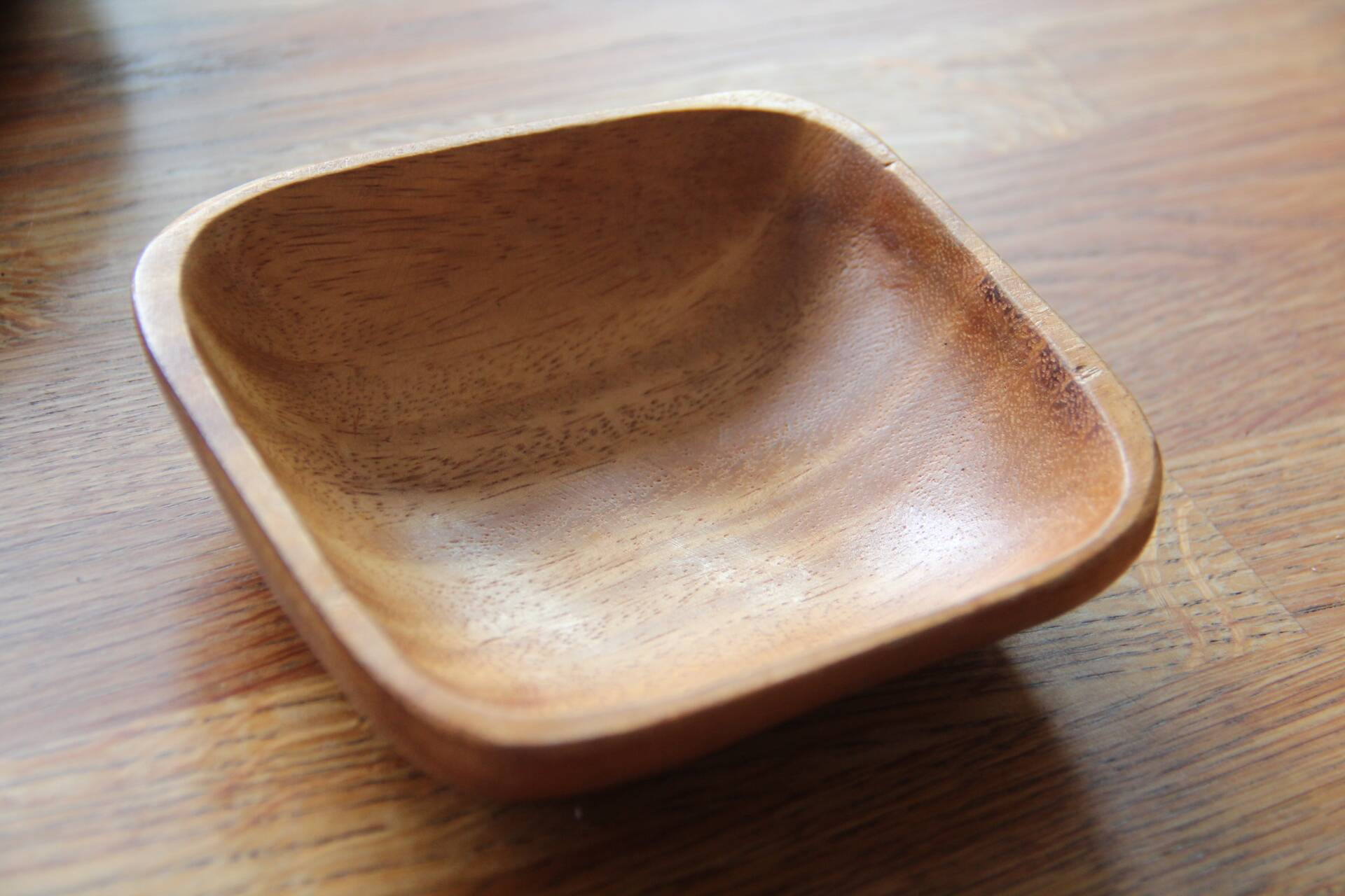 3 teak trays