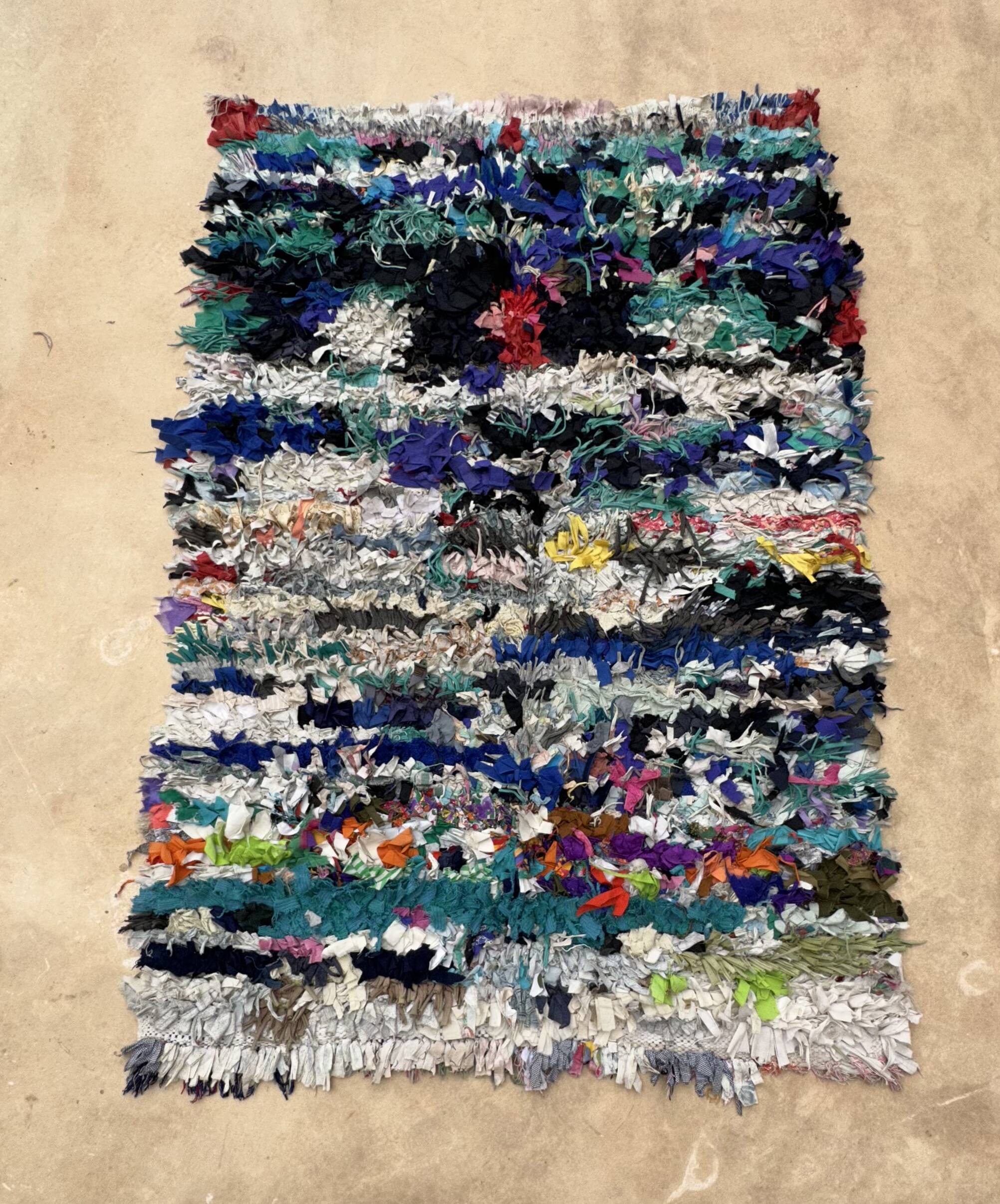 Colorful Boucherouite Moroccan rug - 136 x 203 cm